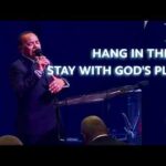 Hang In There & Stay With God’s Plan | Michael E. Jackson | Matthew 27:33-50